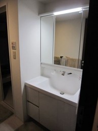 LIXILの水廻り設備で明るく使いやすい水廻りに LIXILの水廻り設備で明るく使いやすい水廻りに